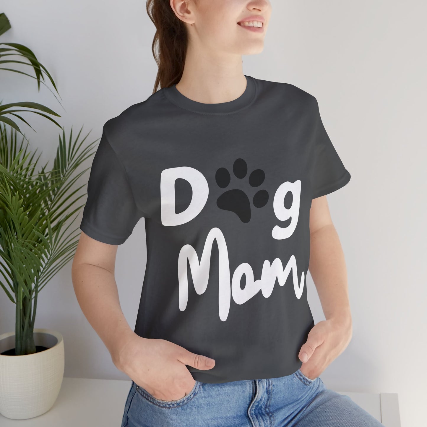 DOG MOM T-Shirt